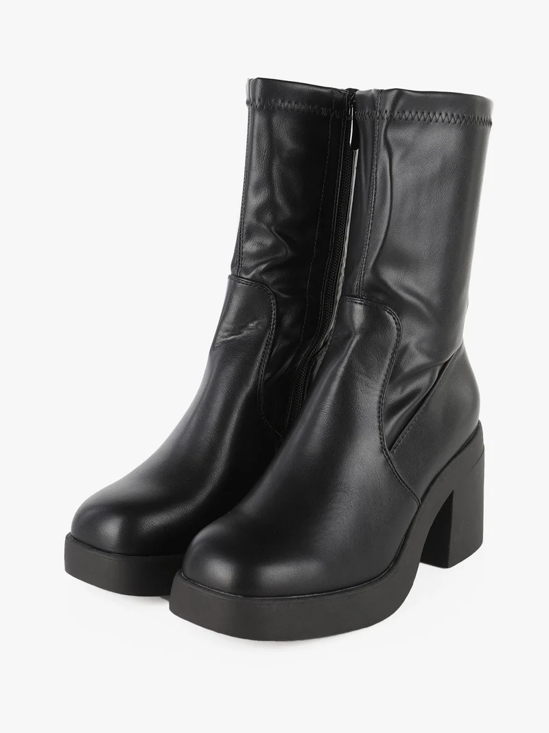 Stivaletti da donna con tacco - nero
