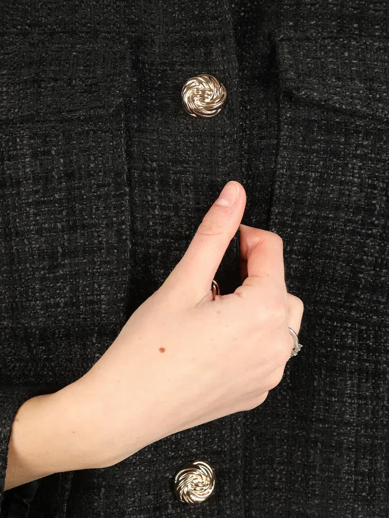 Giacca corta da donna con bottoni decorati - nero