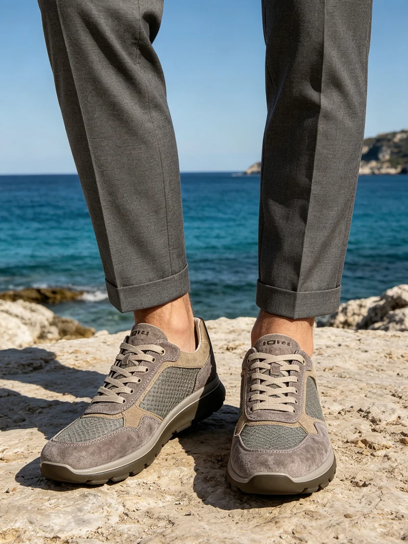 Sneakers da uomo in pelle scamosciata e mesh - fango