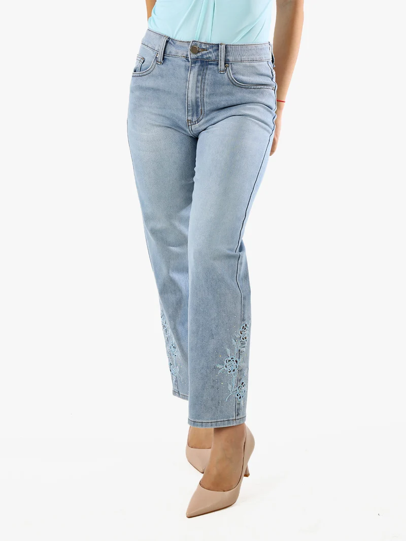 Jeans donna con ricami e strass sul finale - jeans