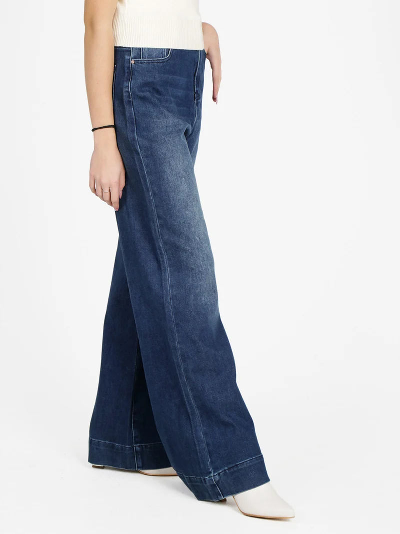 Jeans donna a vita alta con finale a zampa - jeans