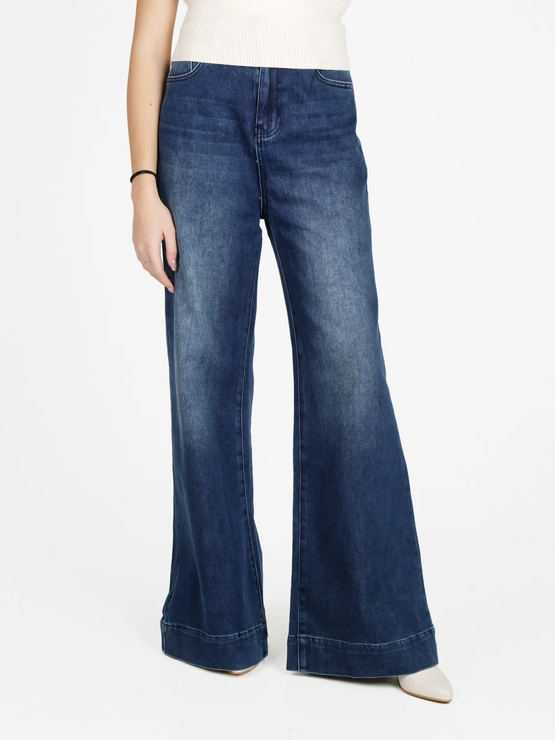 Jeans donna a vita alta con finale a zampa - jeans