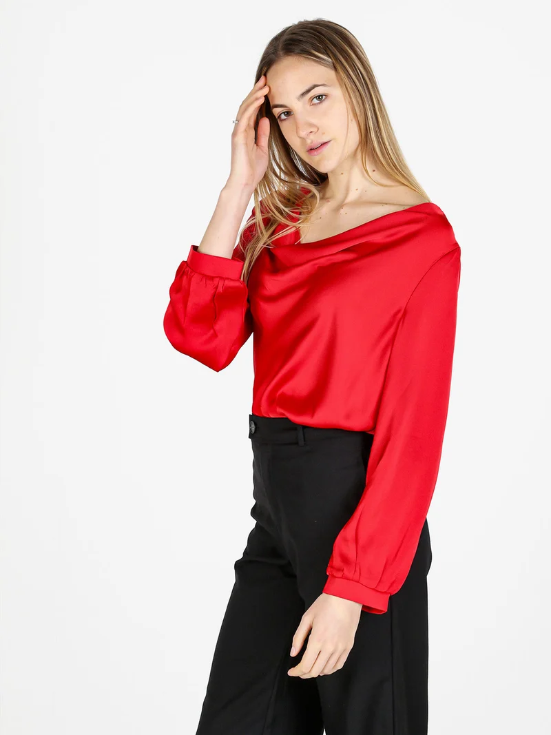 Blusa donna a maniche lunghe con scollo a cascata - rosso