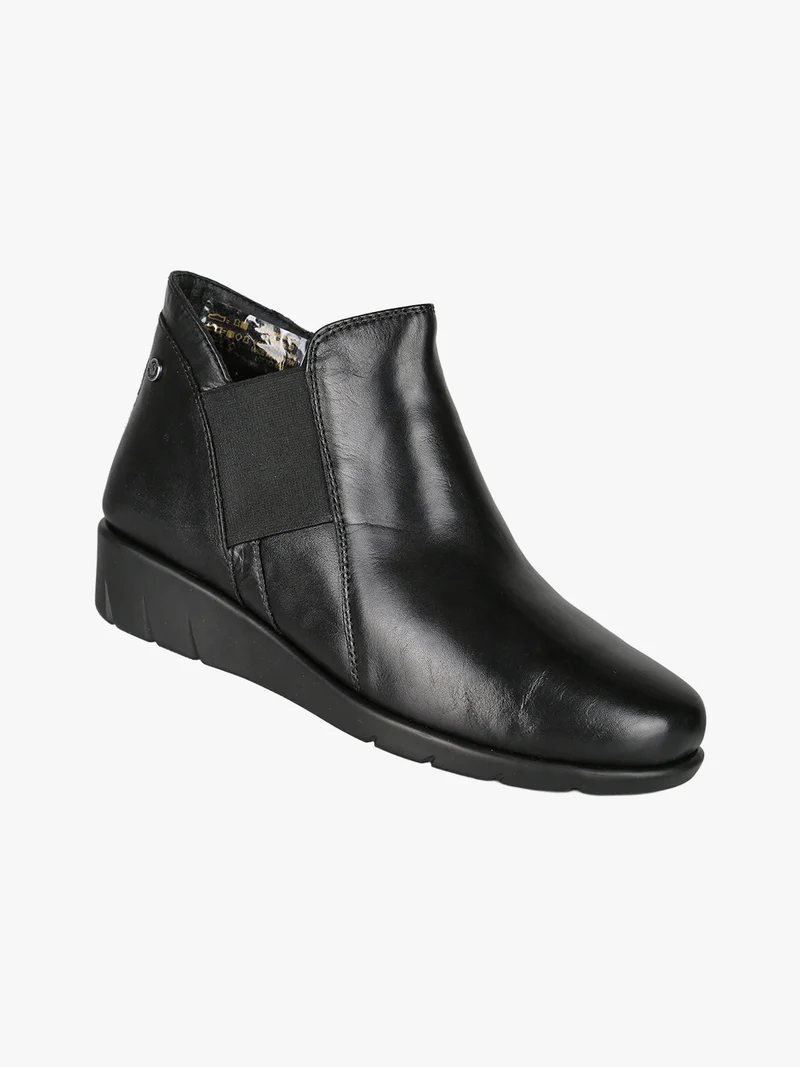 Stivaletti donna in pelle con zeppa - nero