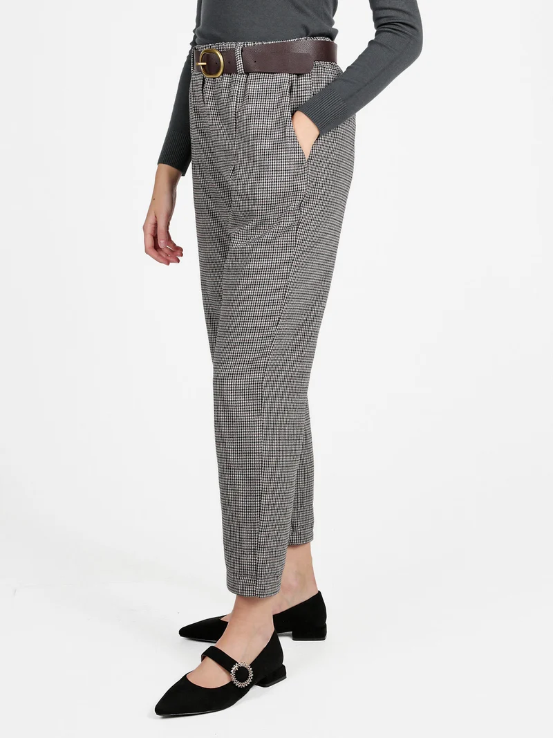 Pantaloni scozzesi da donna con cintura - grigio