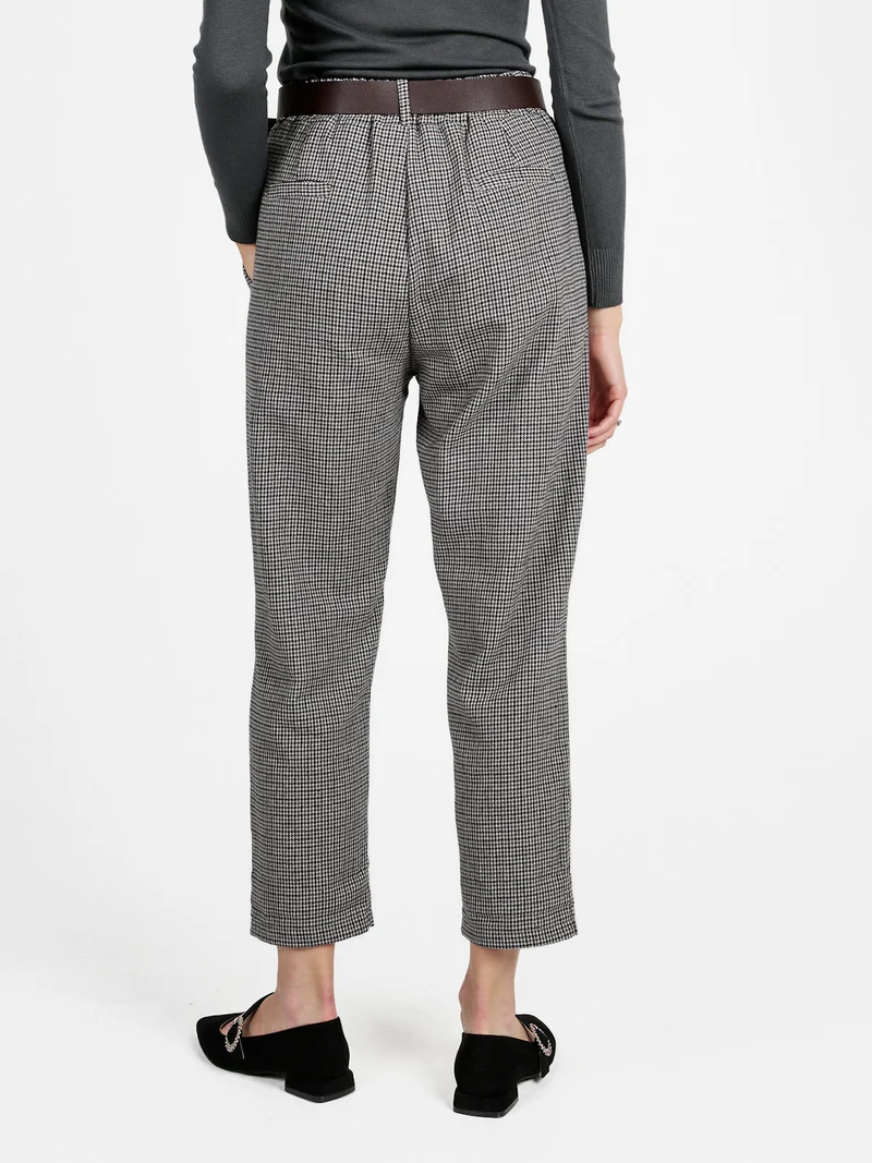 Pantaloni scozzesi da donna con cintura - grigio