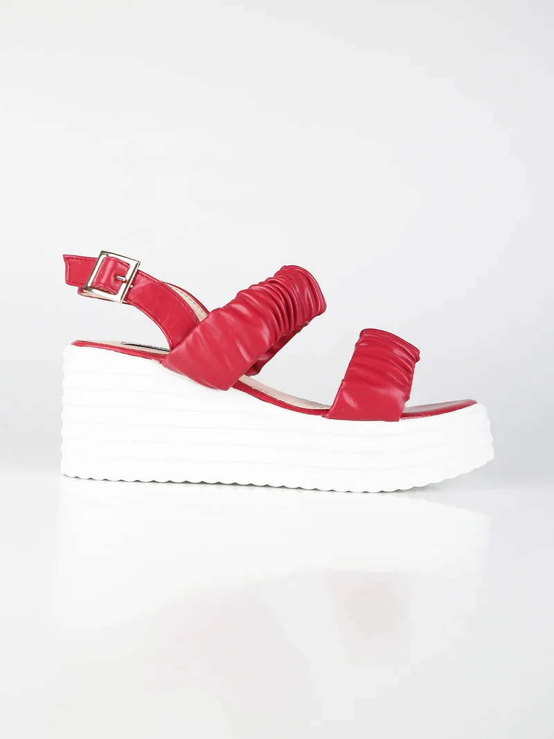 Sandali donna con zeppa - rosso