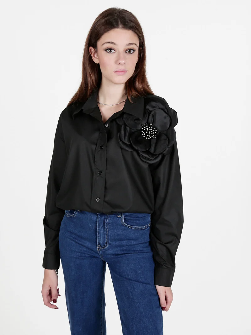 Camicia donna oversize con fiore gioiello applicato - nero