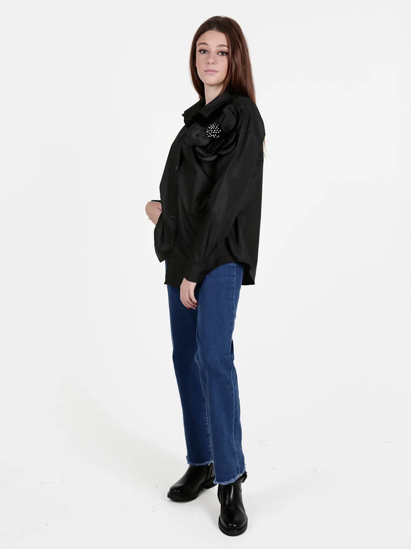 Camicia donna oversize con fiore gioiello applicato - nero