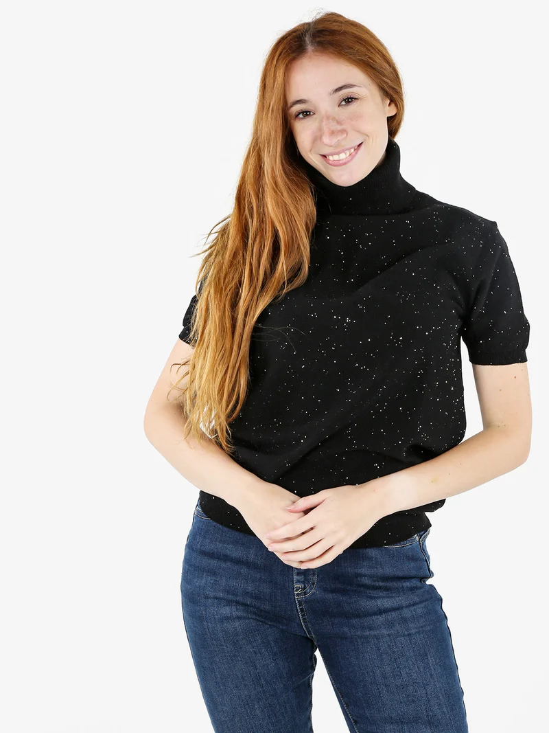 Maglia dolcevita da donna a maniche corte - nero