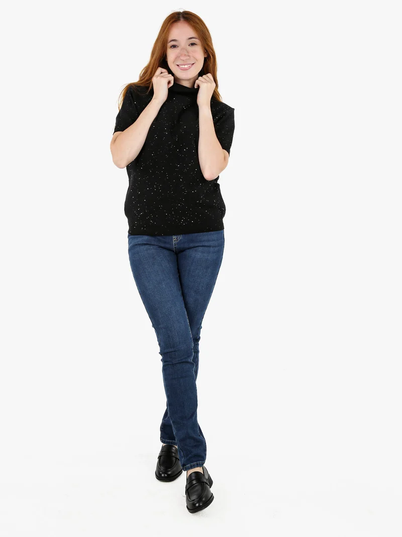 Maglia dolcevita da donna a maniche corte - nero