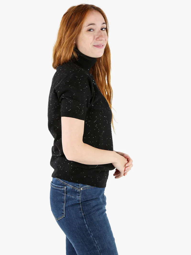 Maglia dolcevita da donna a maniche corte - nero