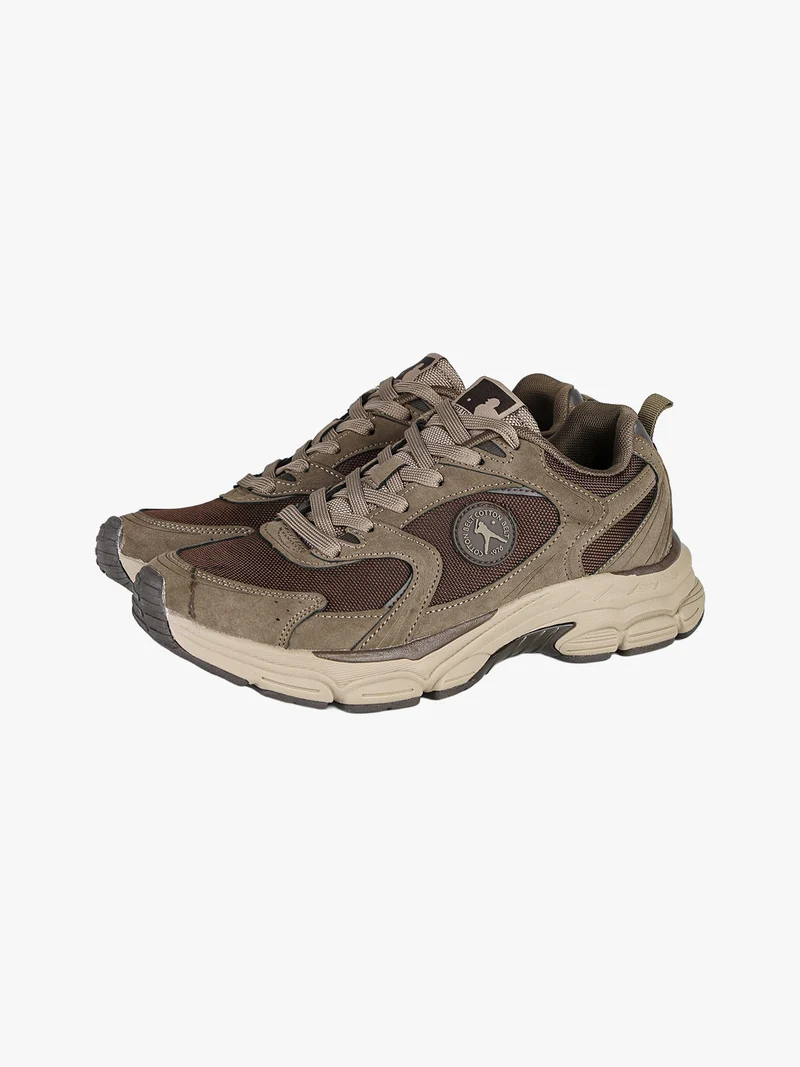 Sneakers da uomo stringate - caffè