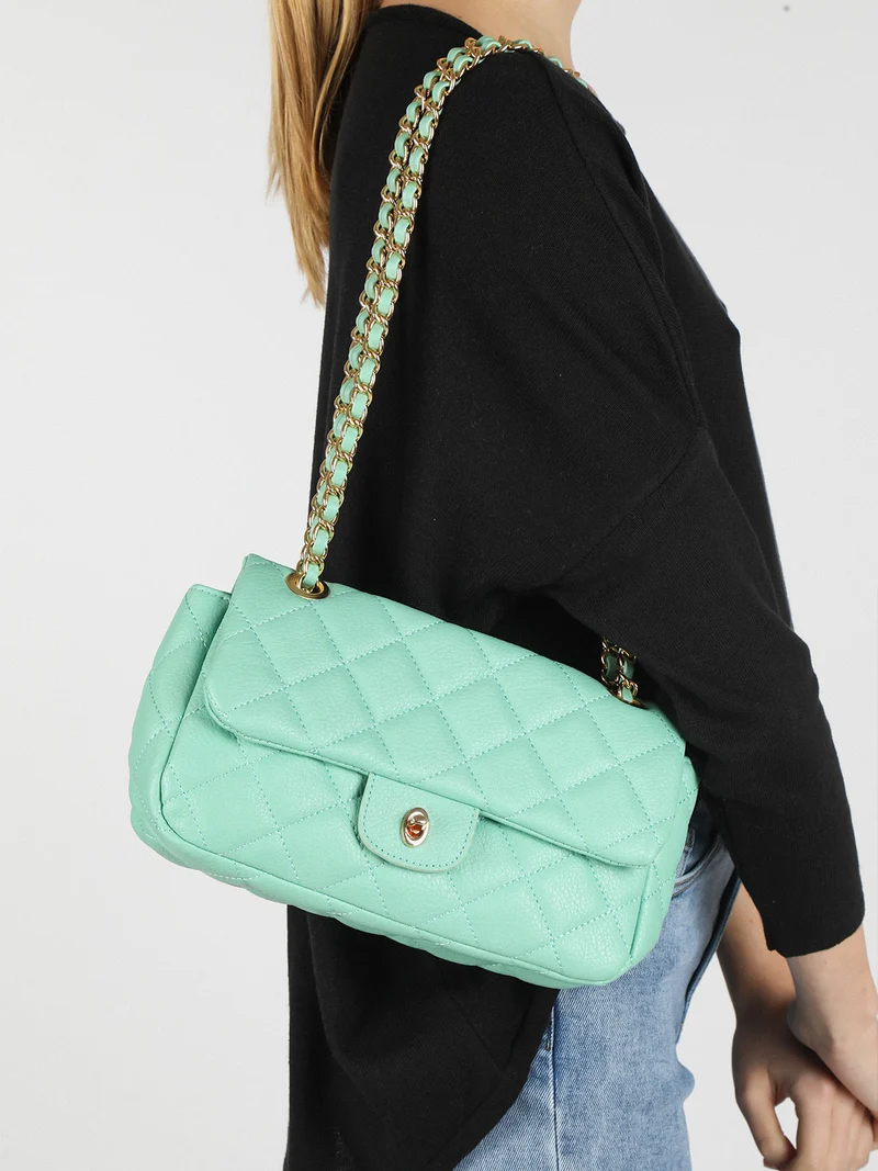 Borsa trapuntata a tracolla con catena - verde chiaro