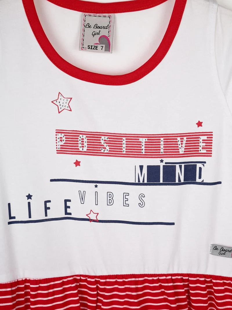 Vestito con scritte e gonna a righe - rosso