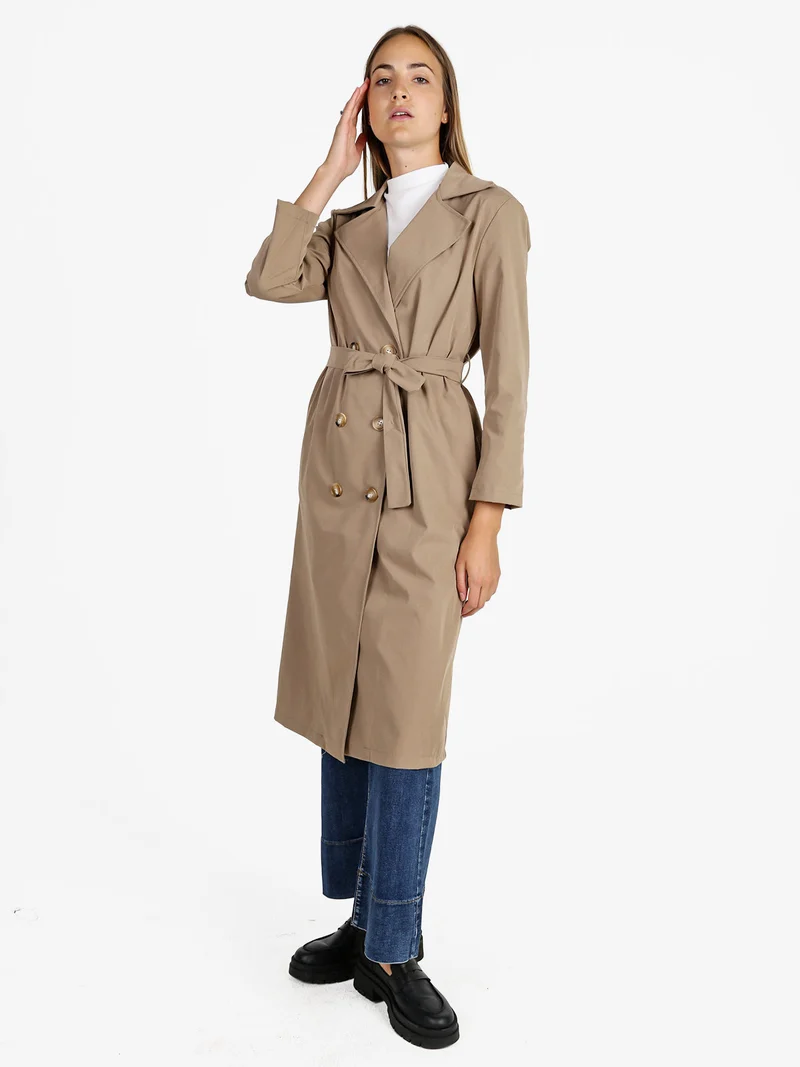 Trench lungo da donna a doppiopetto - cammello