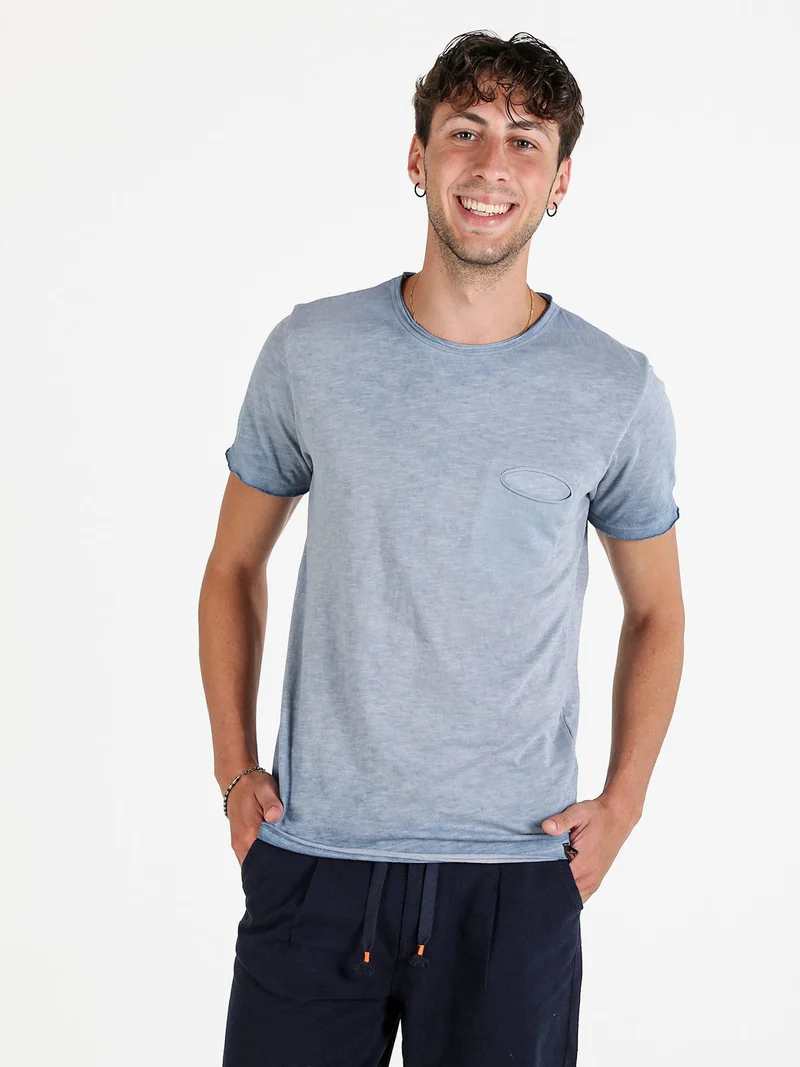 T-shirt uomo in cotone con taschino - blu