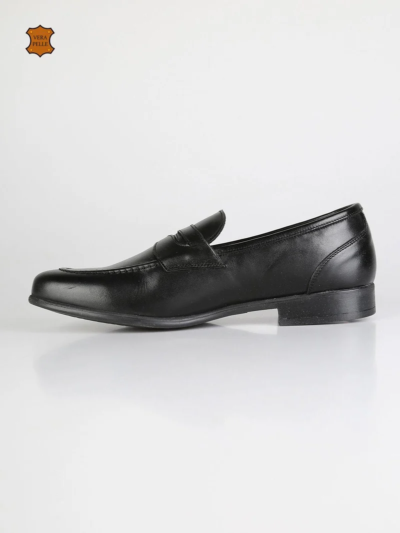 Mocassini neri in pelle - nero