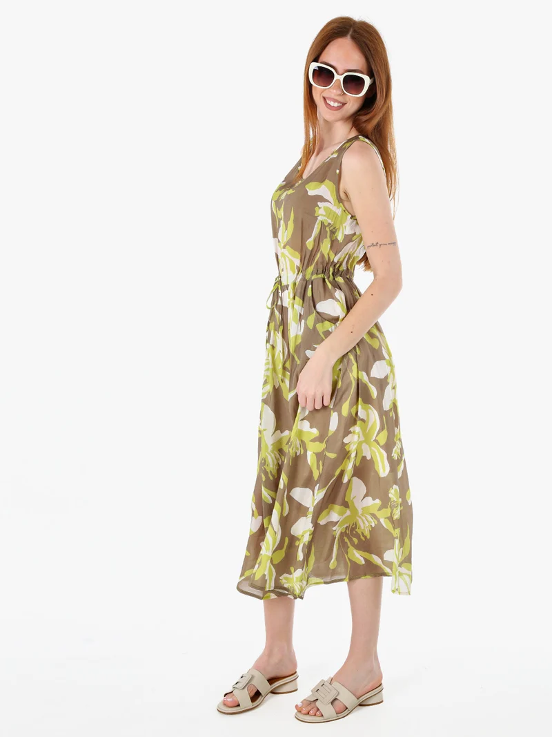 Abito donna smanicato con coulisse in vita - marrone