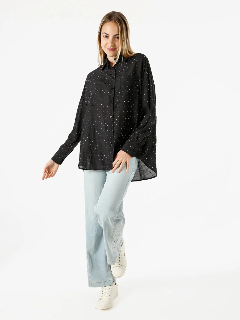 Camicia donna oversize a maniche lunghe con micro borchie - nero