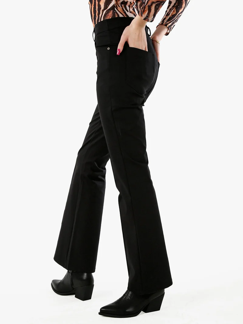 Pantaloni donna a zampa con cucitura centrale - nero