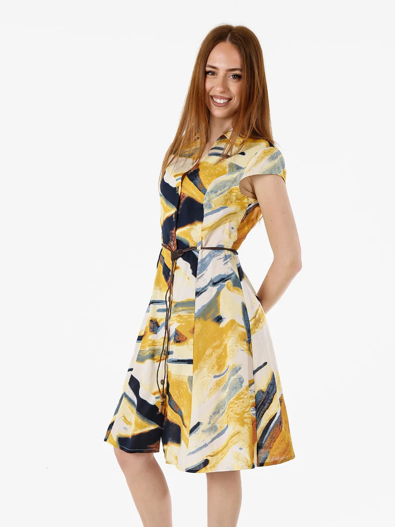 Abito a camicia da donna smanicato con stampe - multicolore