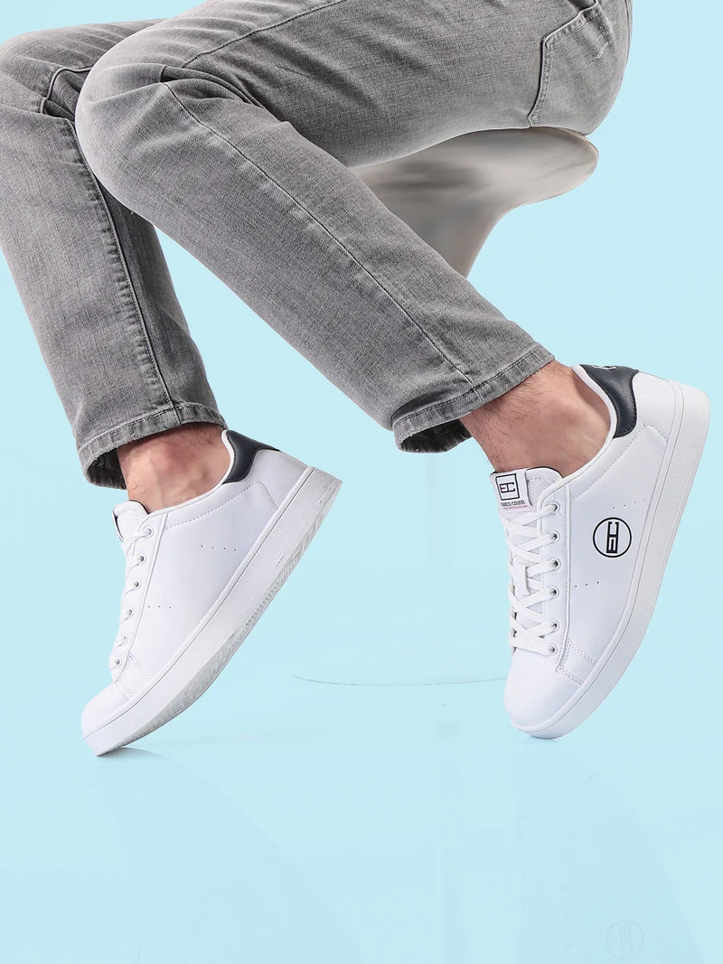Sneakers da uomo stringate - bianco