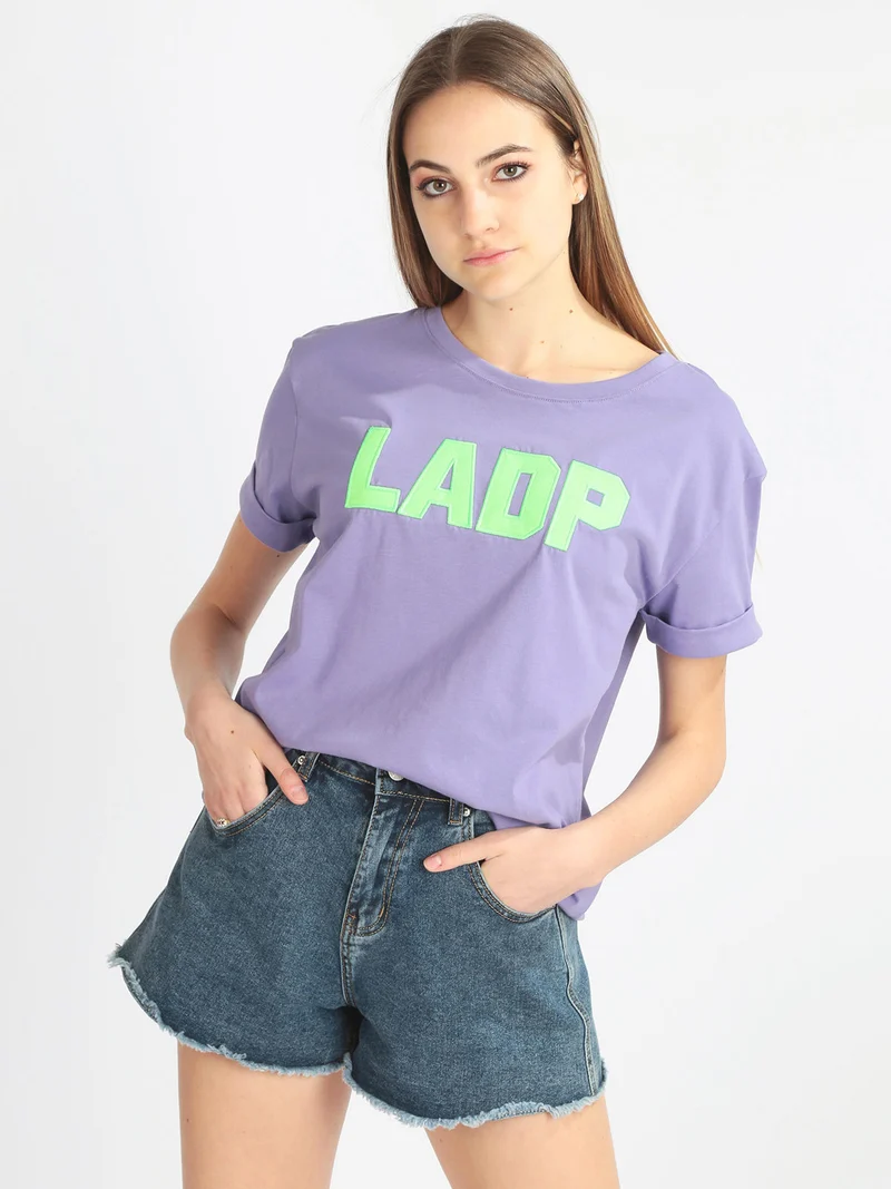 T-shirt donna manica corta con scritta - lilla