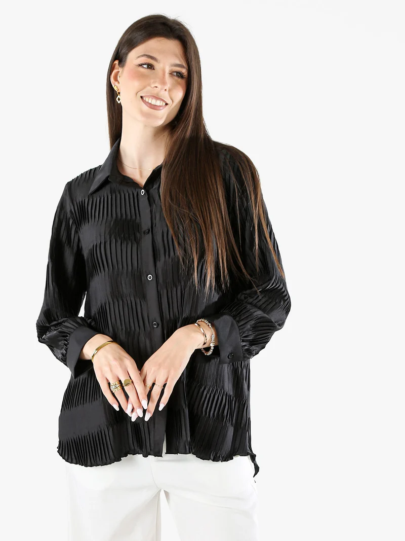 Camicia plissettata da donna con maniche lunghe a palloncino - nero