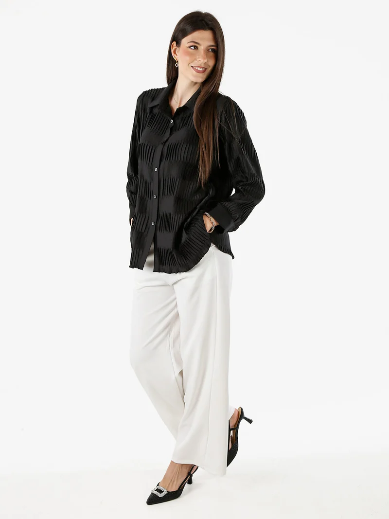 Camicia plissettata da donna con maniche lunghe a palloncino - nero