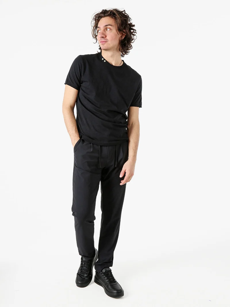 T-shirt girocollo da uomo in cotone - nero