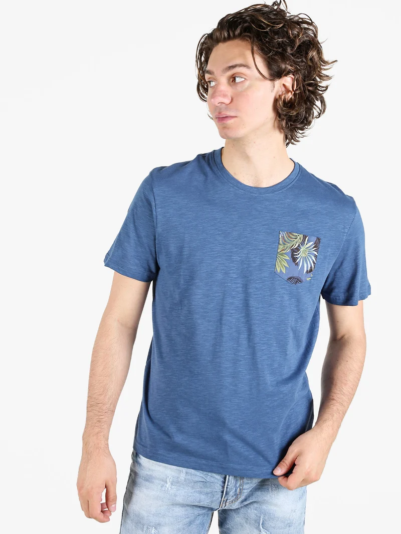 T-shirt da uomo in cotone con taschino floreale - blu