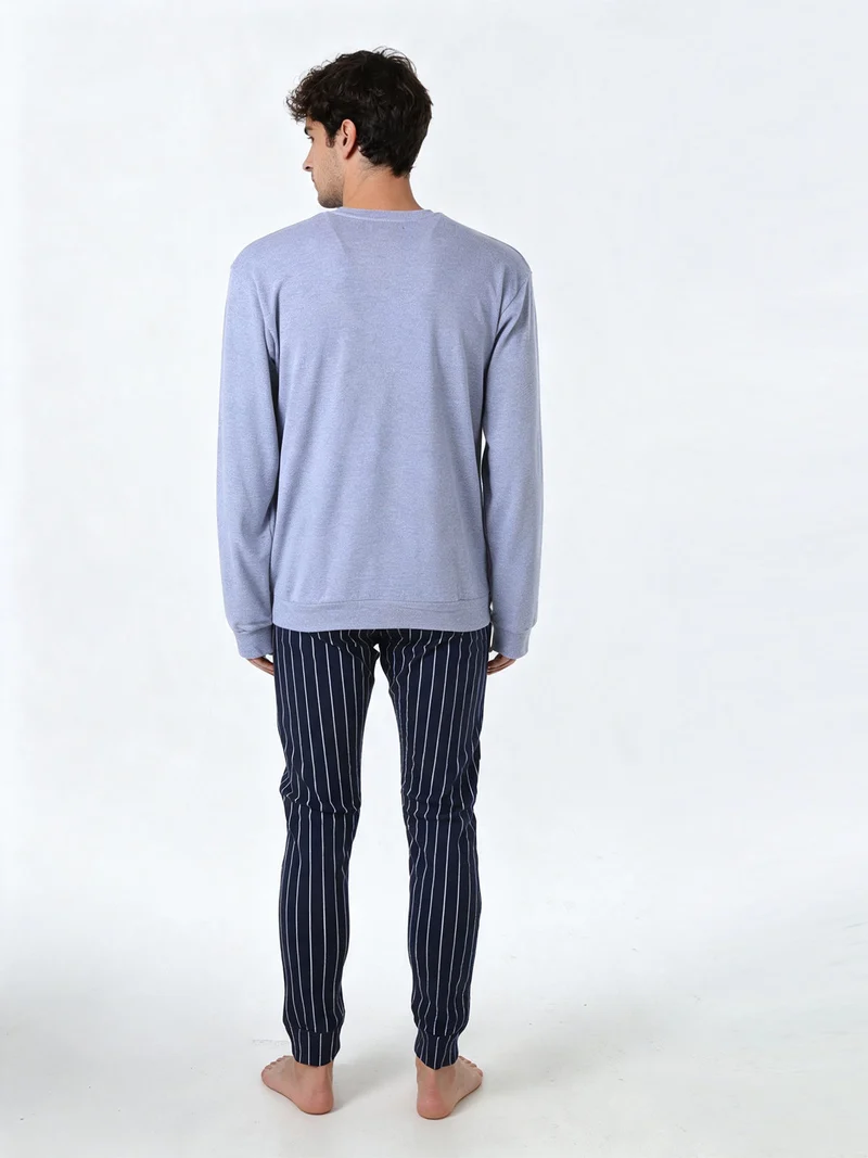 Pigiama lungo da uomo in cotone interlock con taschino e pantaloni a righe sottili - jeans