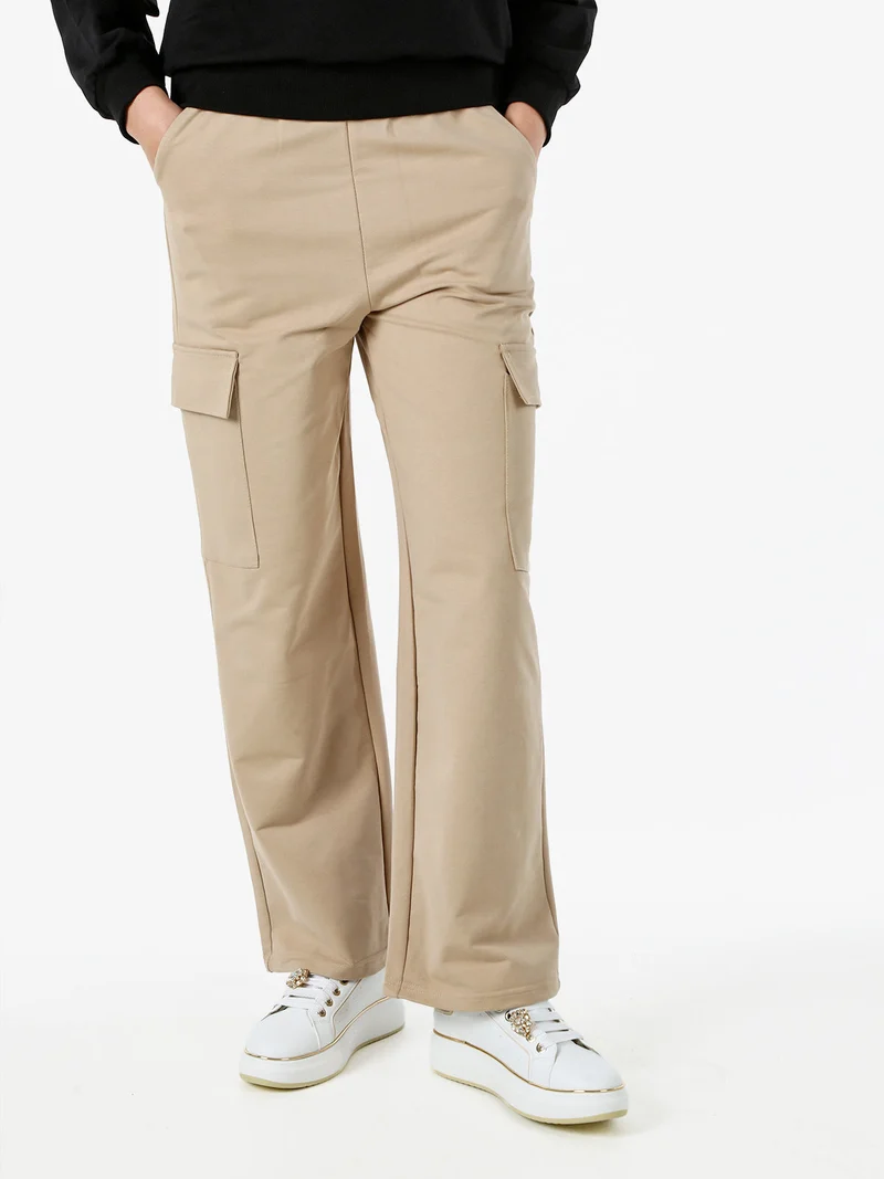 Pantaloni tuta da donna con tasconi a gamba dritta - khaki