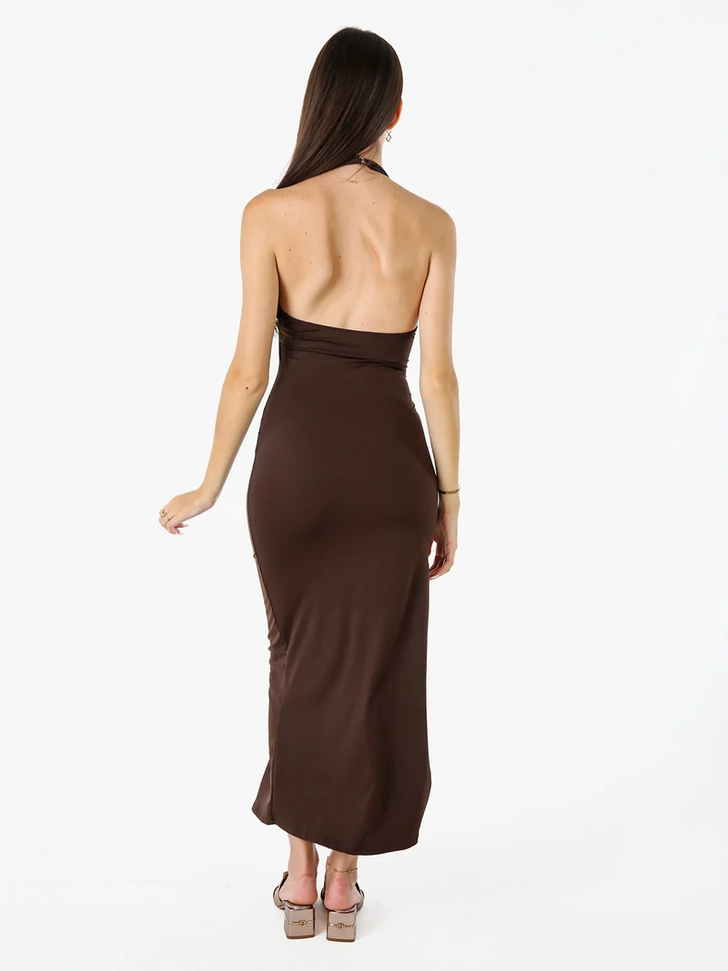 Abito elegante da donna con spalle scoperte e spacco laterale - moro
