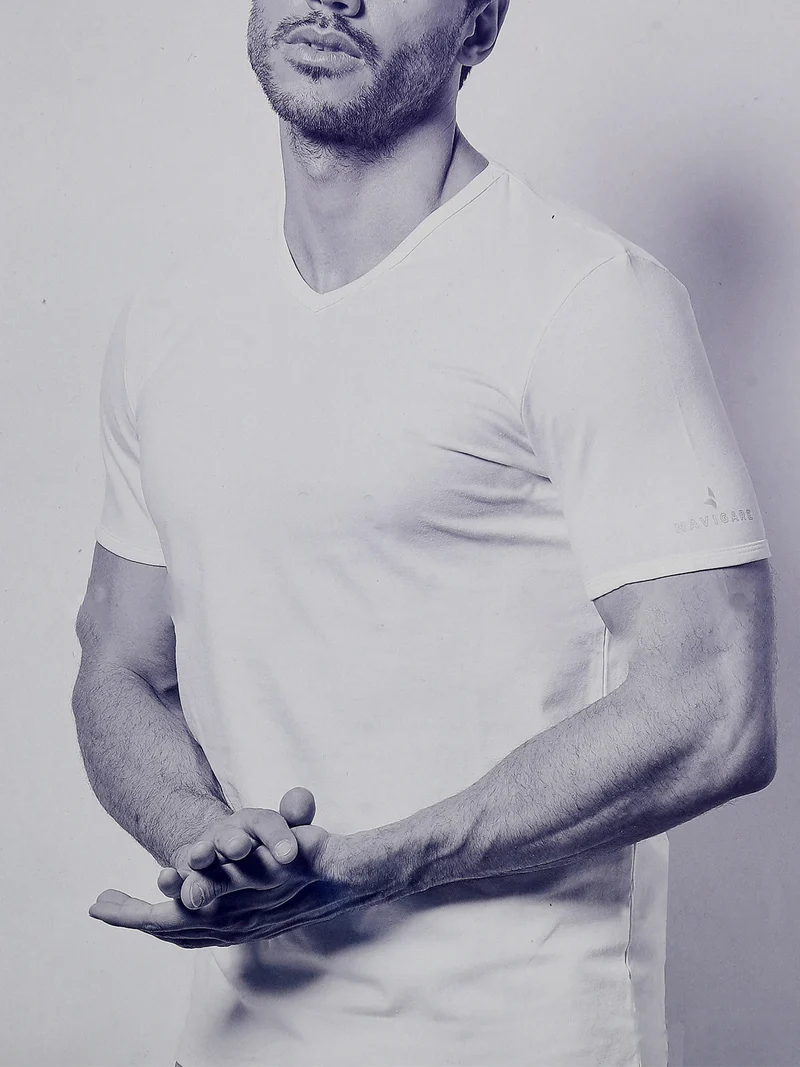 Maglia intima da uomo scollo V - bianco