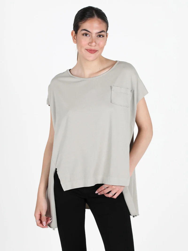 T-shirt donna oversize con taschino - beige