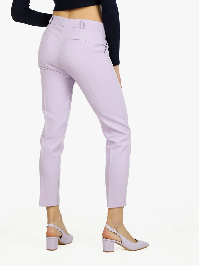 Pantaloni classici da donna a sigaretta - lilla