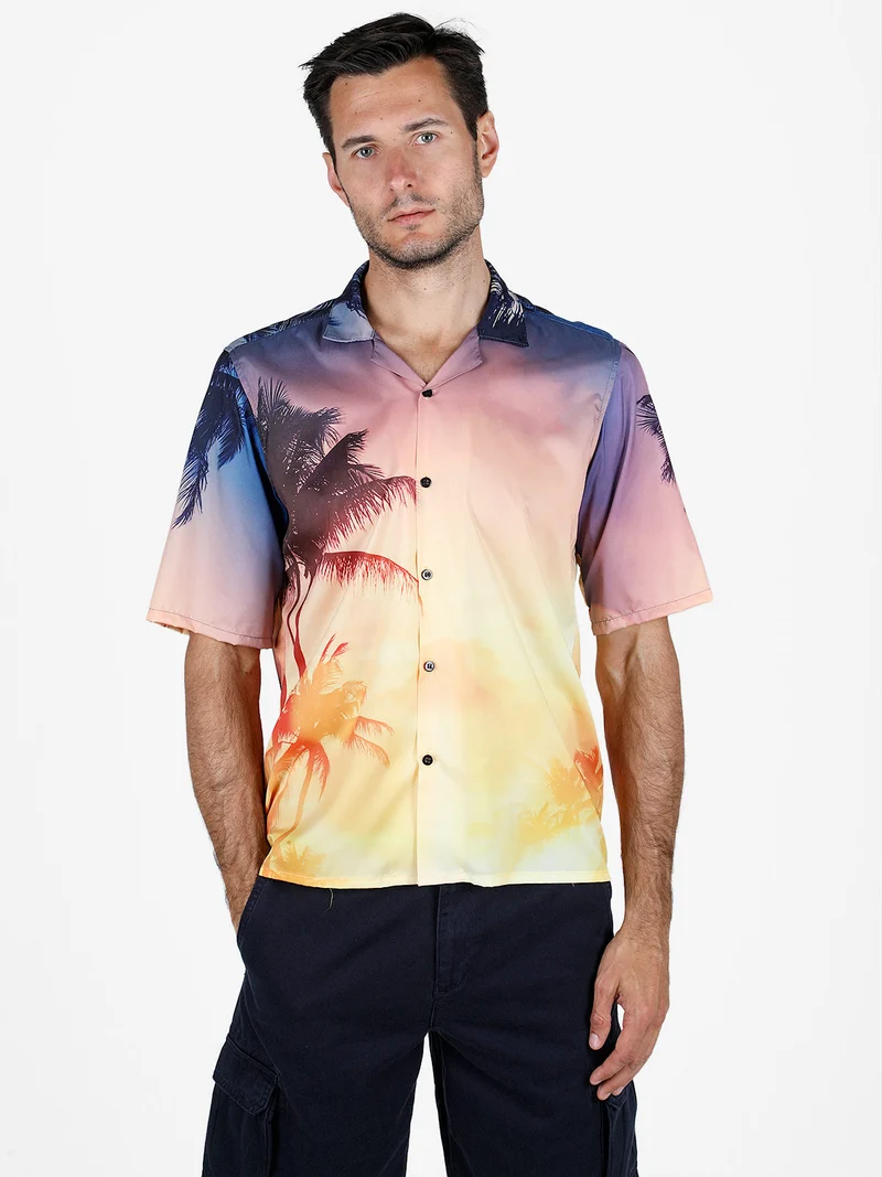 Camicia uomo a maniche corte con stampa e scollo a V - arancione