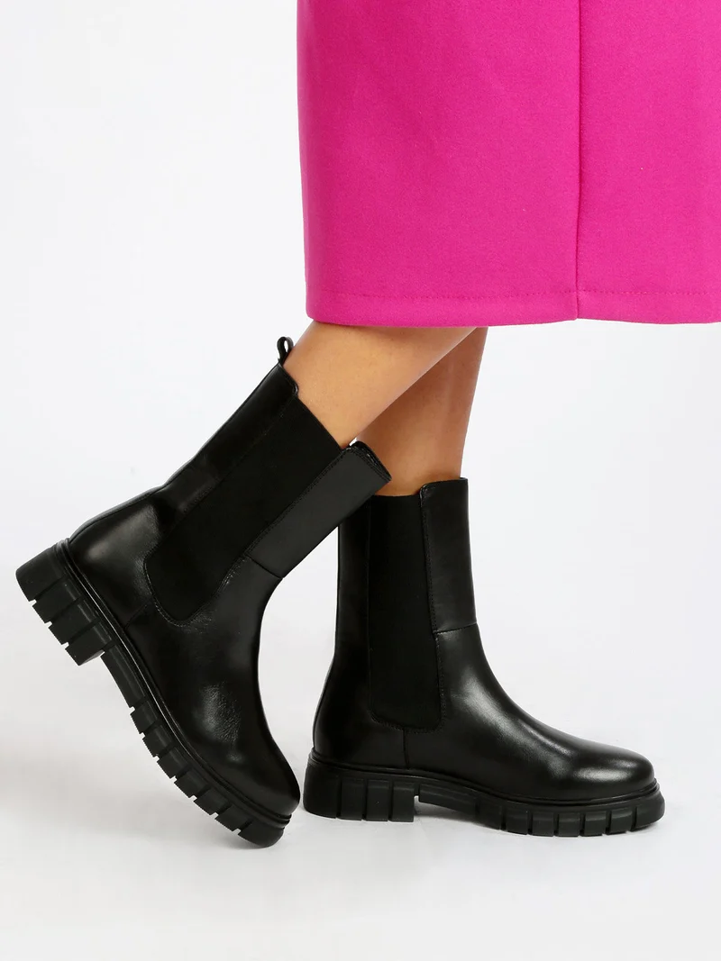 Tronchetti in pelle chelsea da donna - nero