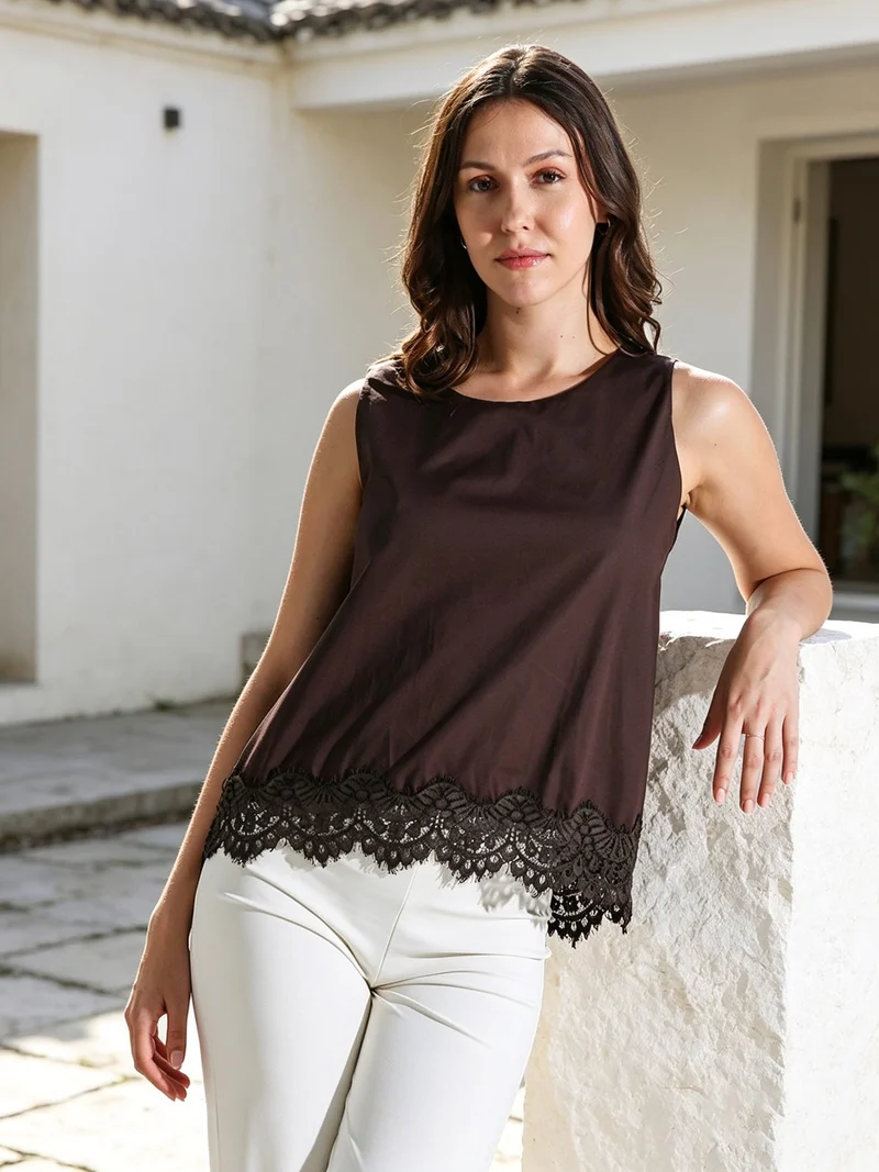 Top donna in cotone con pizzo sul finale - moro