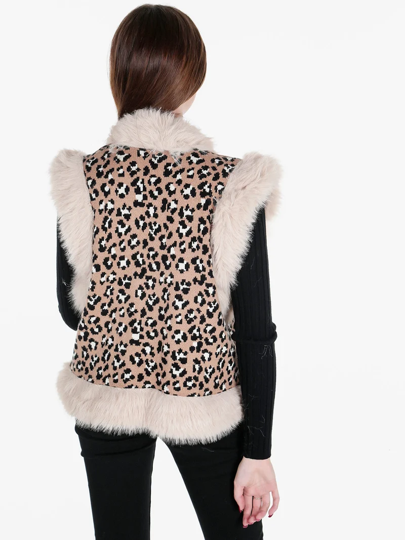 Gilet donna in maglia con bordi in ecopelliccia - cammello