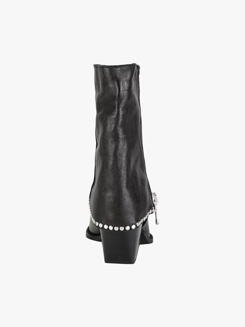 Stivaletti donna texani in pelle con borchie e zip - nero