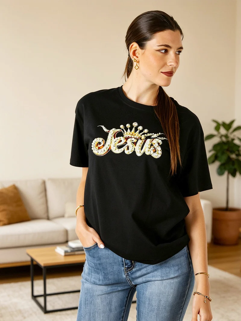 T-shirt donna oversize in cotone con dettagli di perle e strass - nero