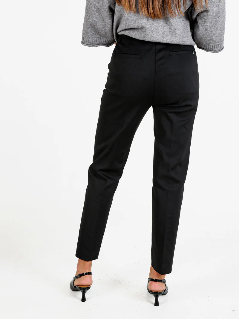 Pantaloni donna slim fit a sigaretta - nero