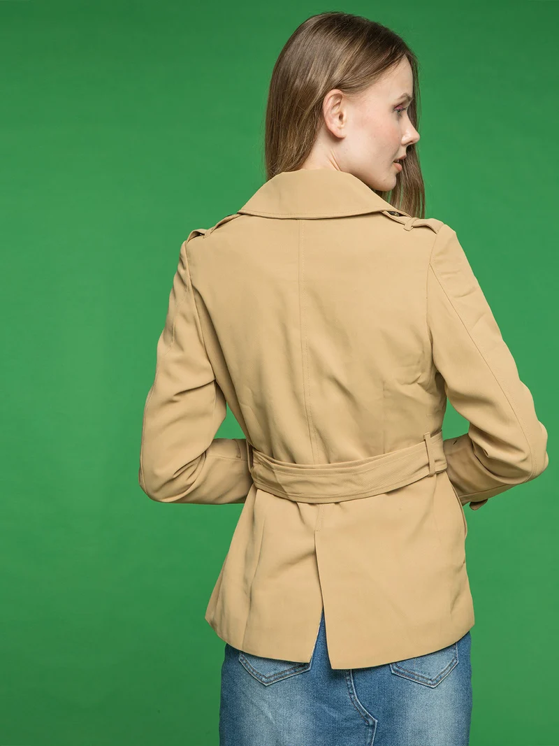 Trench corto da donna a doppiopetto - khaki