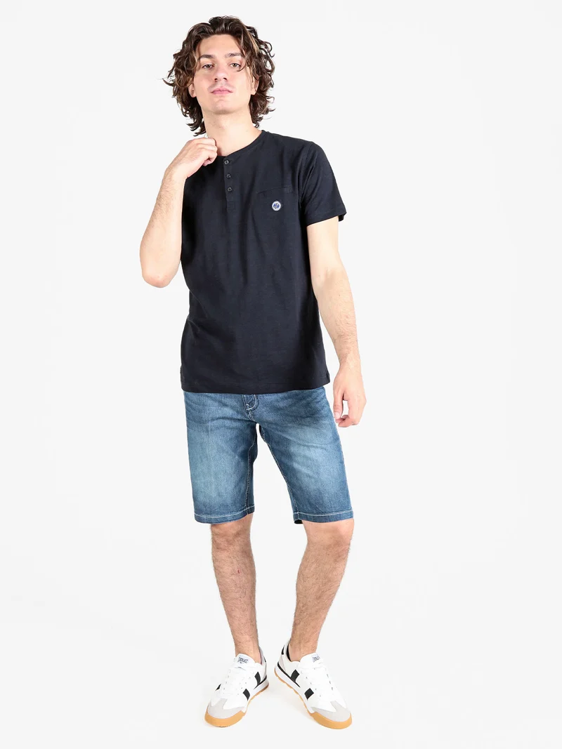 T-shirt uomo con taschino sul petto e bottoncini sullo scollo - blu scuro