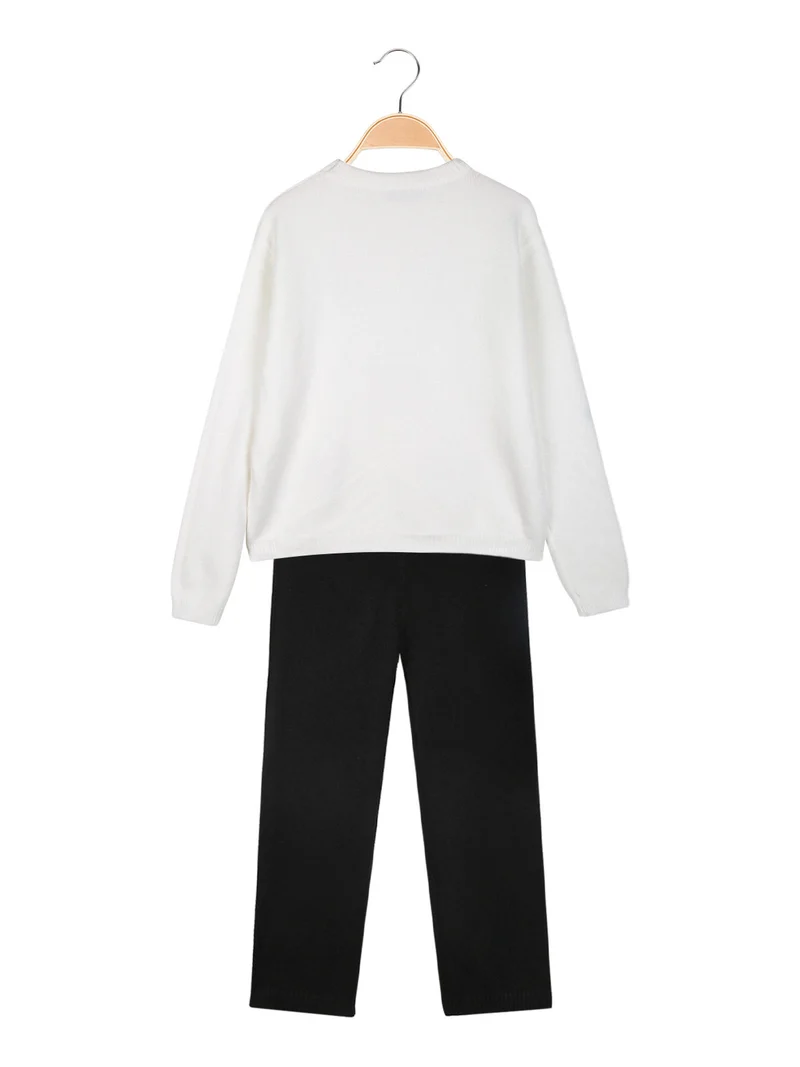 Completo 2 pezzi da bambina in maglia con ricami - bianco