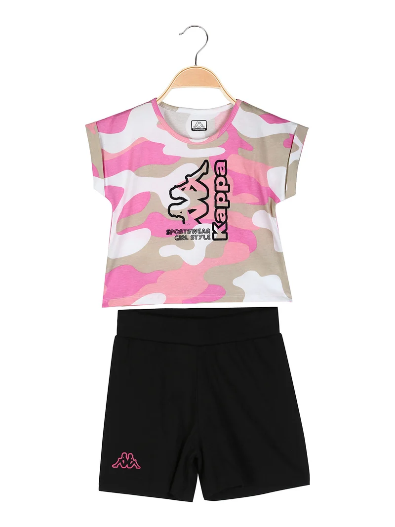 Completo corto da bambina in cotone con t-shirt mimetica e shorts - rosa