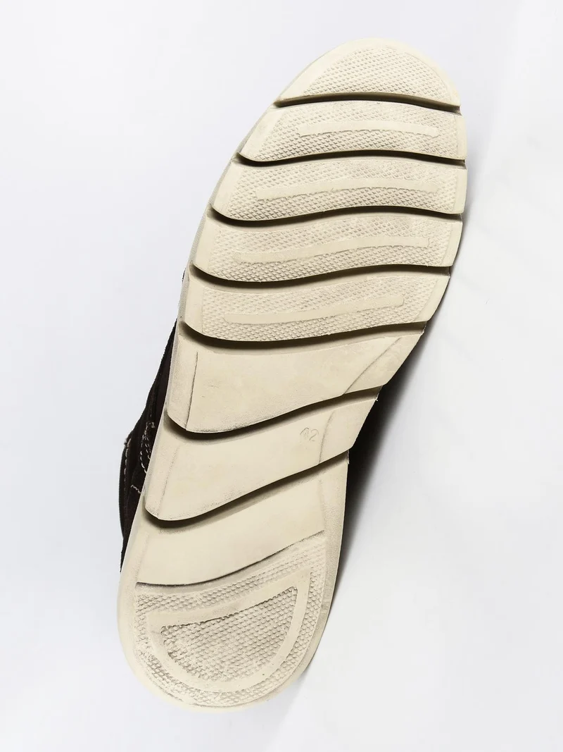 Scarpe alte in pelle scamosciata marrone - oro